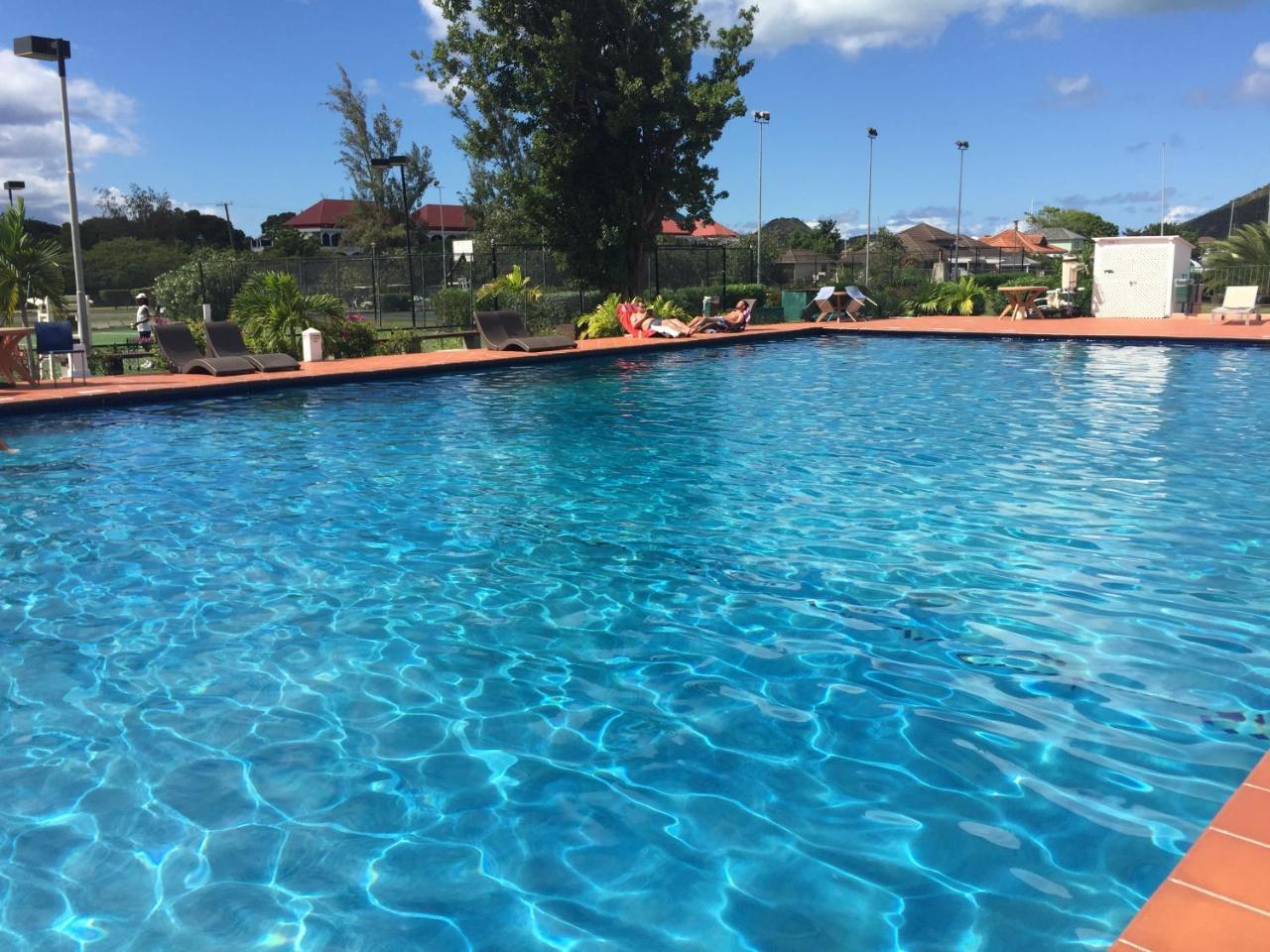 Antigua Chiama Italia Villas Jolly Harbour エクステリア 写真